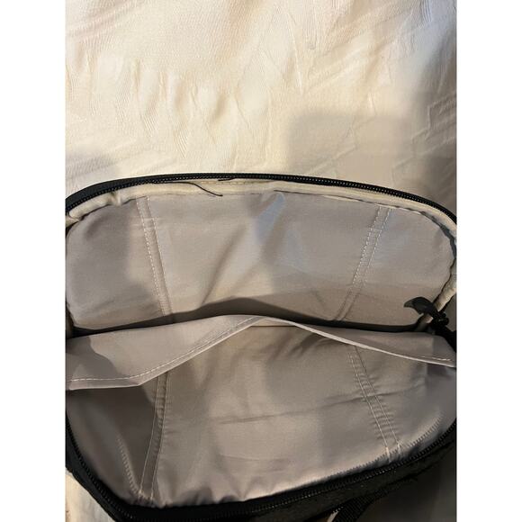 High Sierra Swoop SG Backpack - Picture 5 of 5